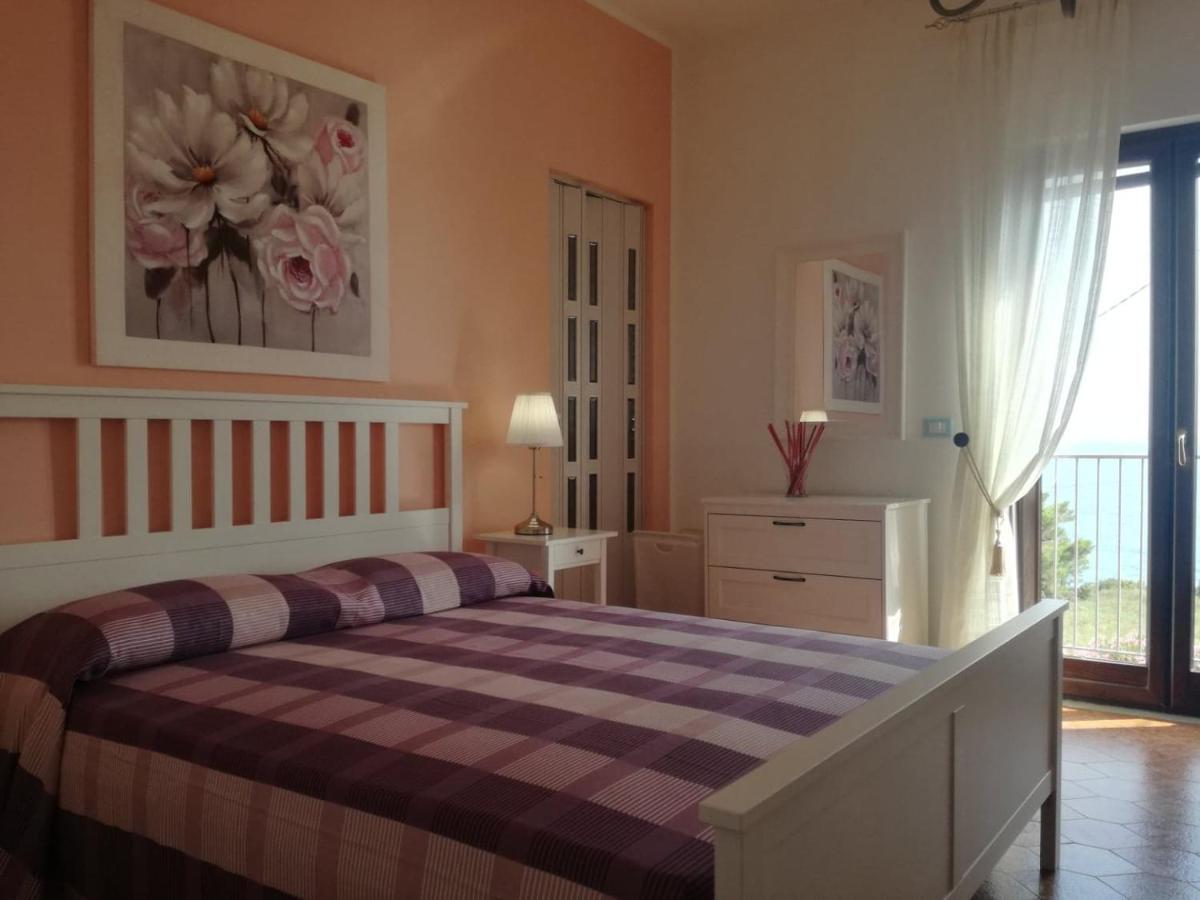 B&B Il Faro Cittadella del Capo Exterior foto